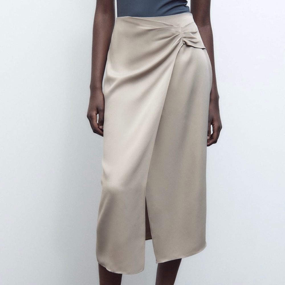 Satin effect Zara Skirt